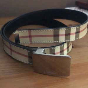 Burberry vintage check women’s belt